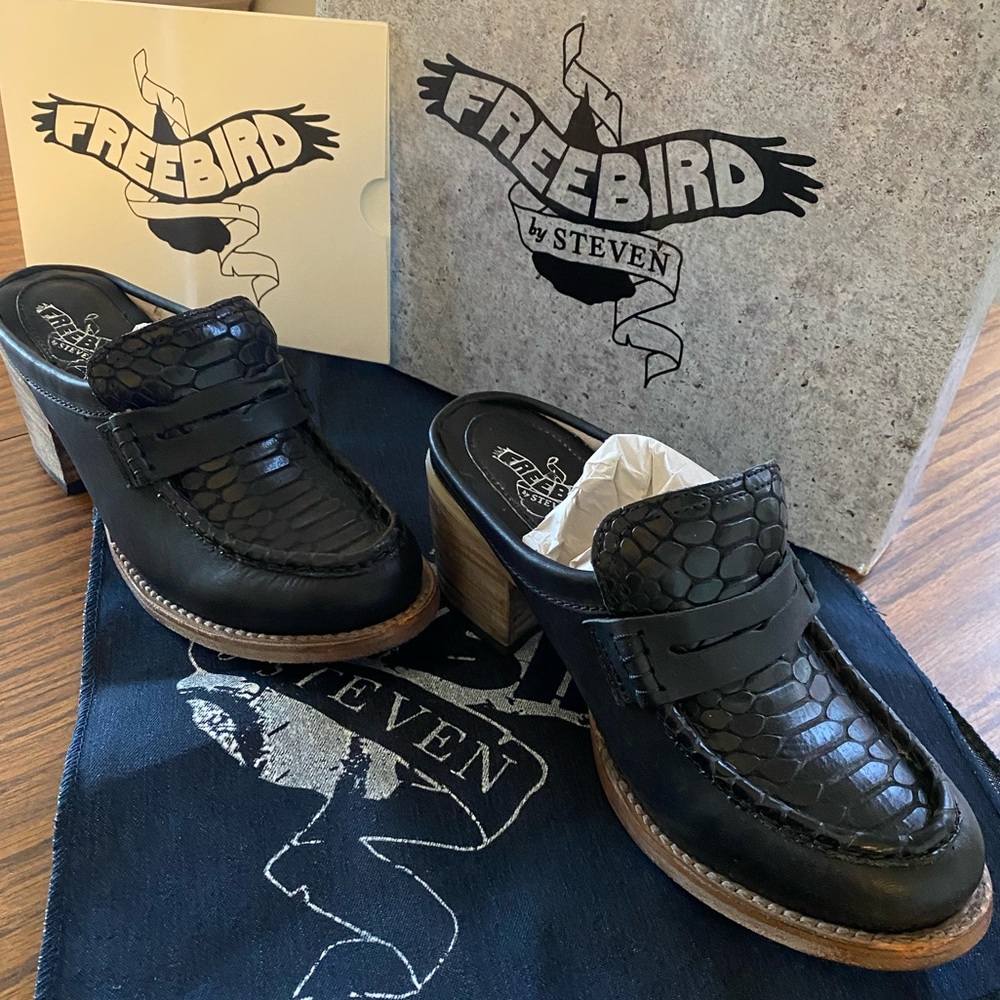 Freebird - Black Slides